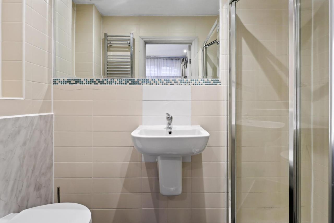 Single Studio Flat Apartment